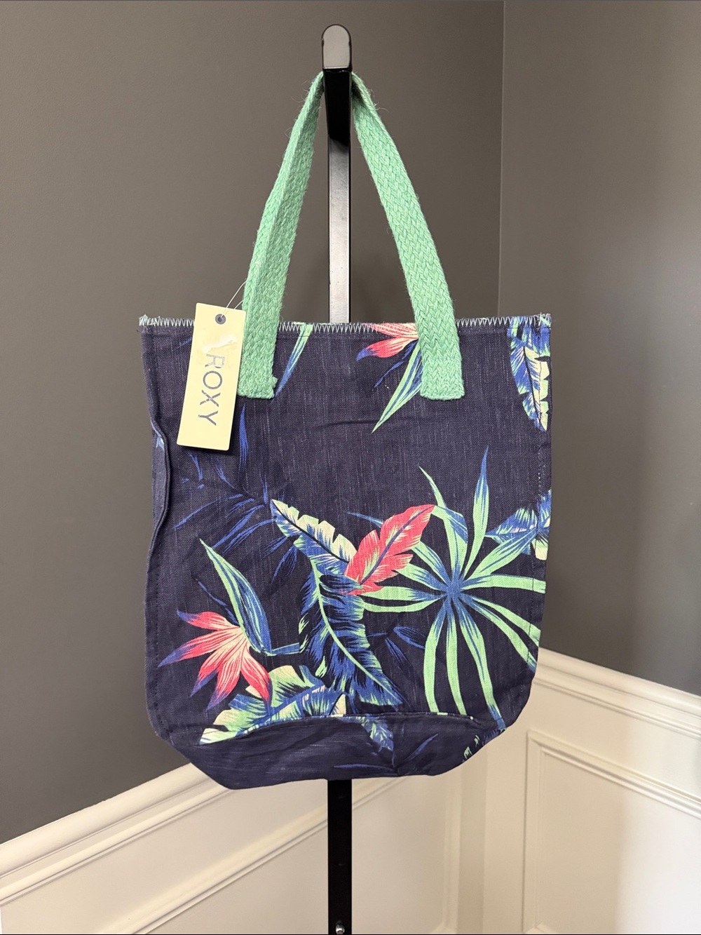 NWT, Roxy Navy Tropical Floral Tote with Mint Green Handles
